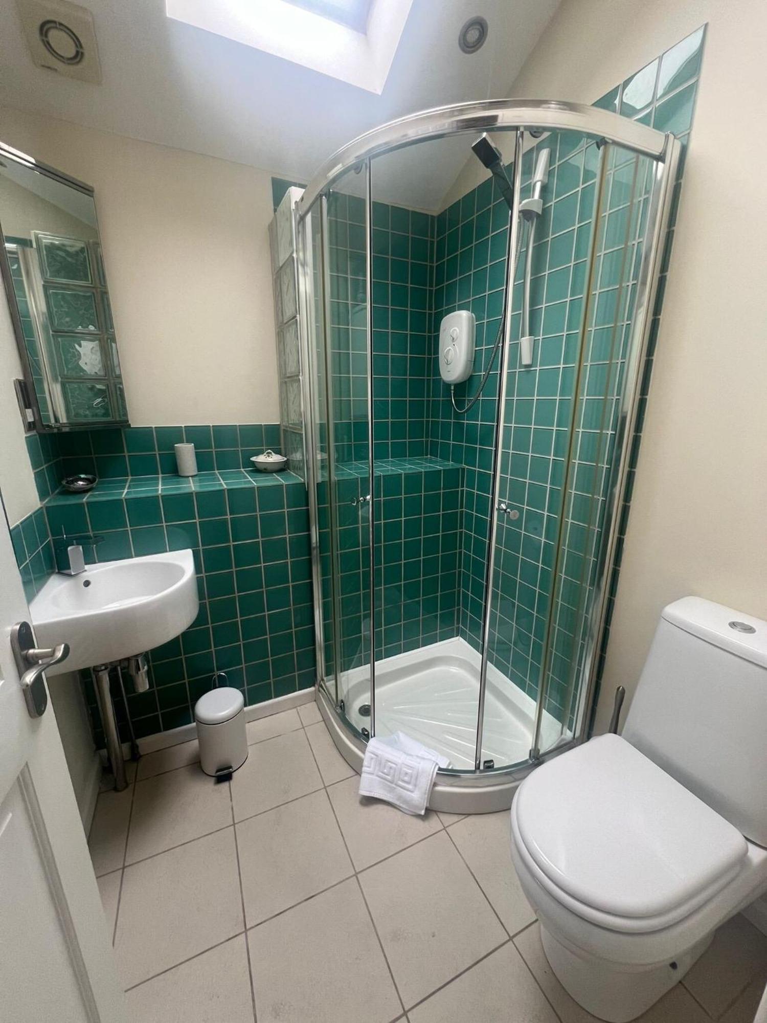 Nant Meigan, Georgian Townhouse In Centre Of Aberaeron, Dog Friendly Exterior photo